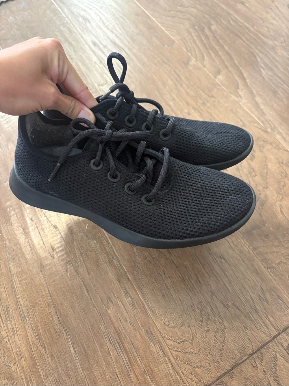 allbirds Women's Black Knit Running Sneakers size 8